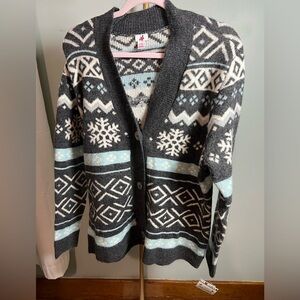 Cozy Gray and Blue Patterned Women's Sweater